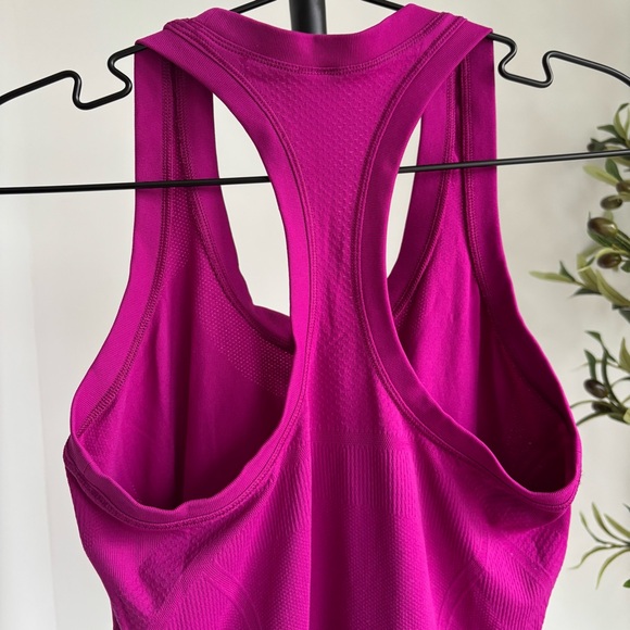 • [Athleta] Racerback Tank • - Picture 6 of 8